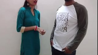 Desi xxx randi bhabhi hot sex with jobless Devor