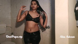 Indian College Girl Alia Advani In Hot Shower